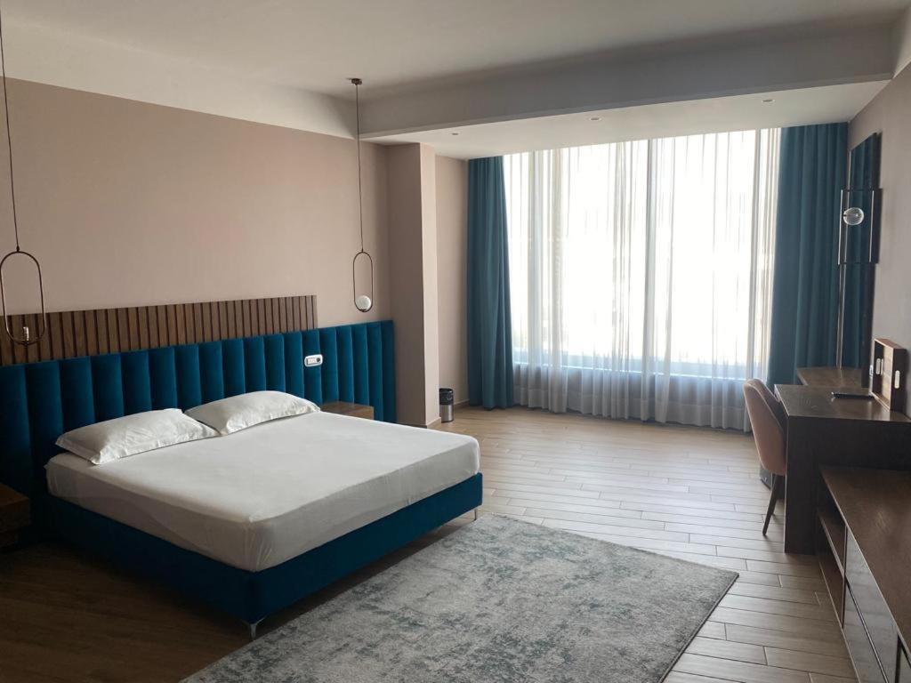 Bolv Hotel Durrës Zewnętrze zdjęcie